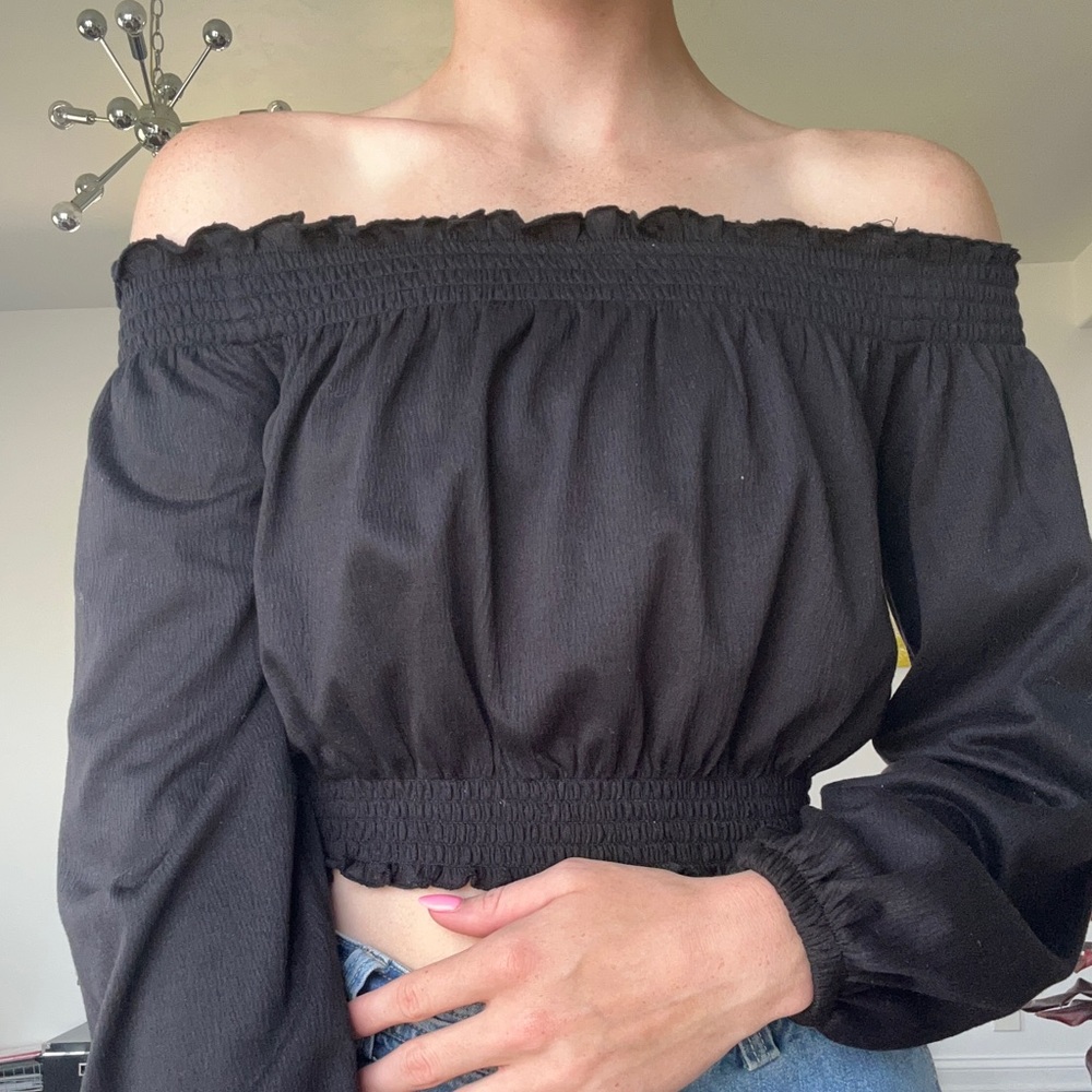 H&M Brand Black off-the shoulder long sleeve. Size small